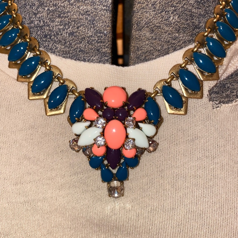 J Crew statement necklace ❤️
